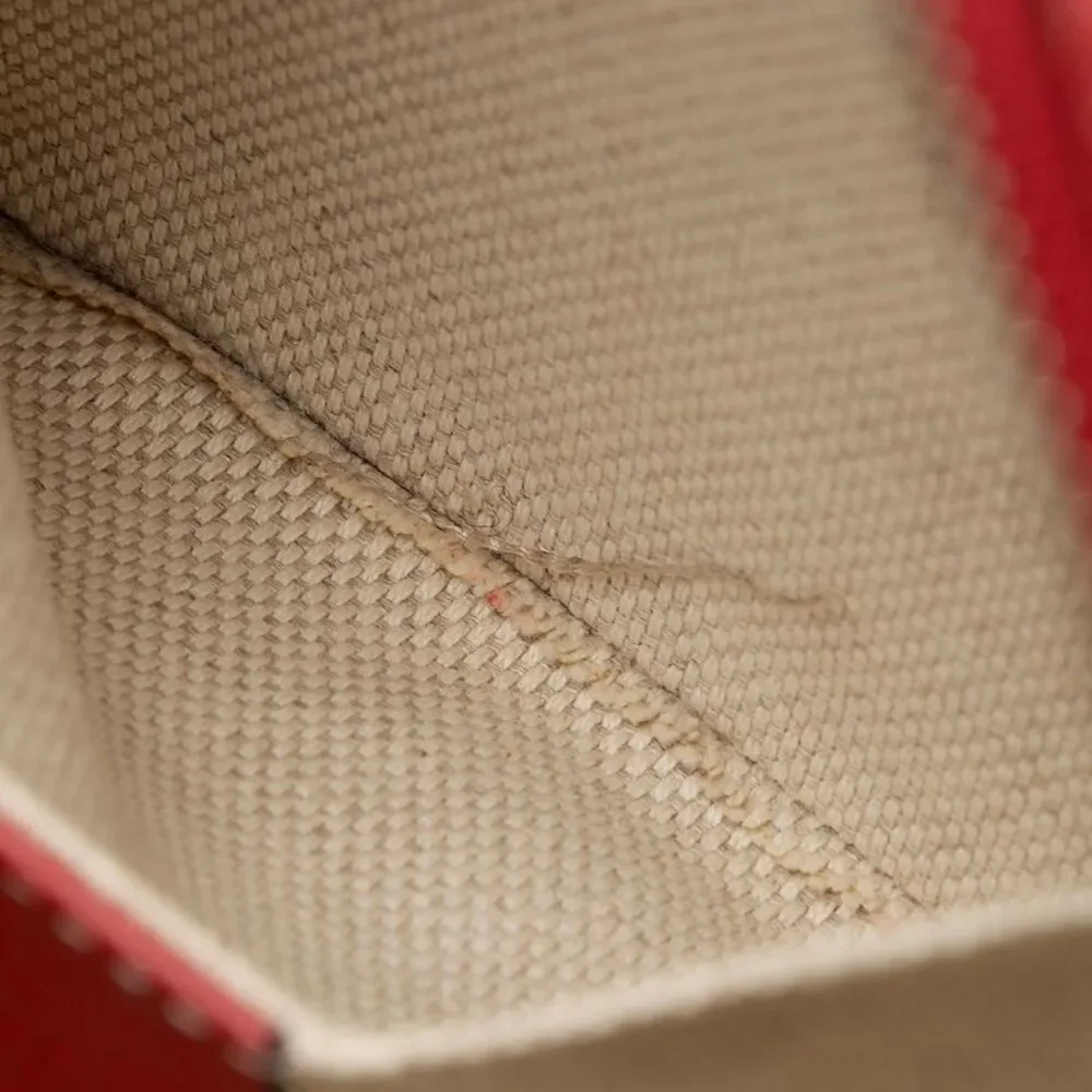 Gucci Leather Soho Shoulder Bag - Picture 10 of 15